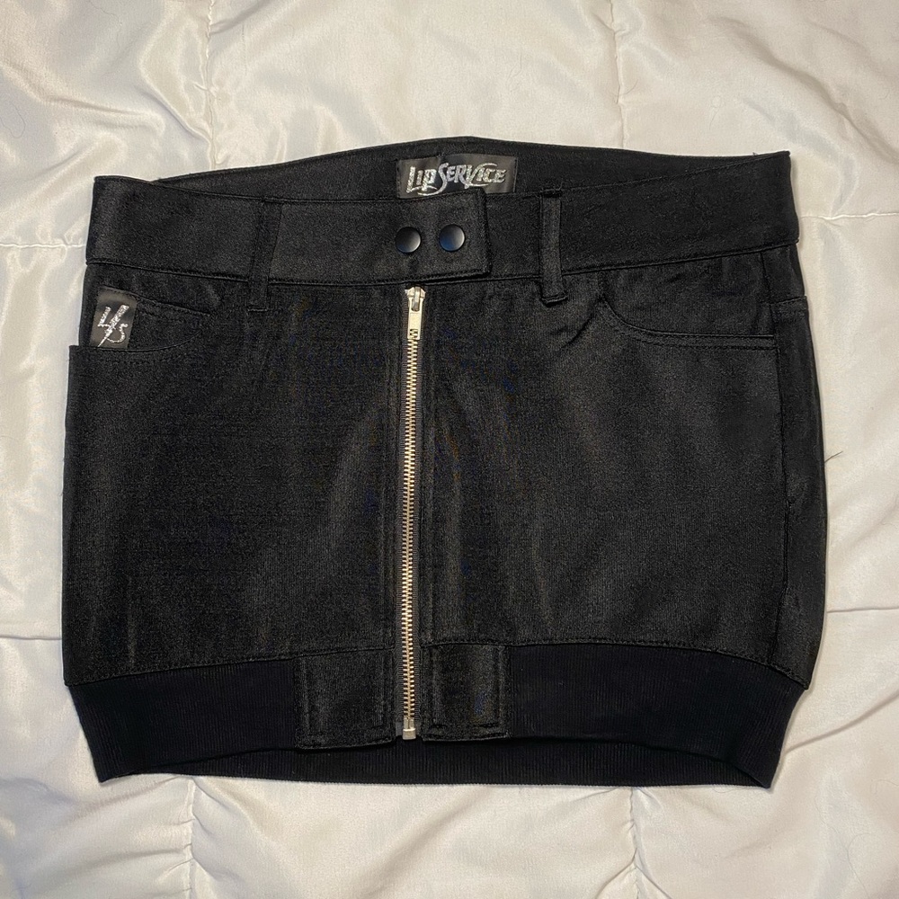 Black mini skirt